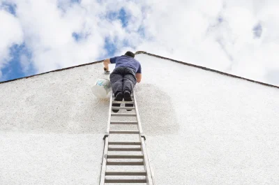 Peinture extérieure à Montvert — façades et ravalement